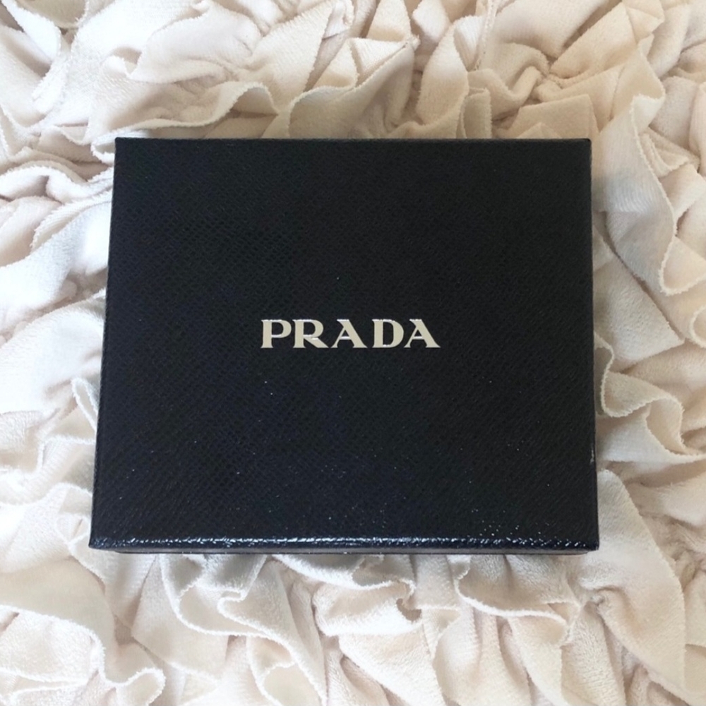 Prada Black Wallet - Picture 3 of 11